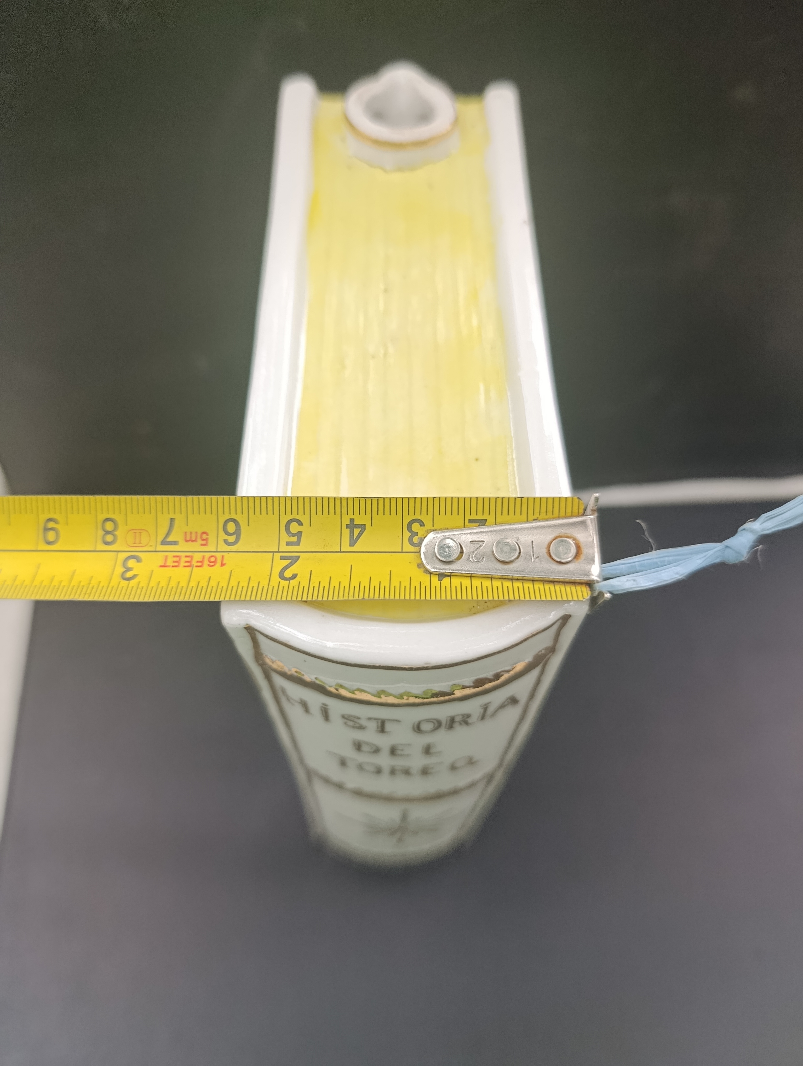 Licorera forma de libro 