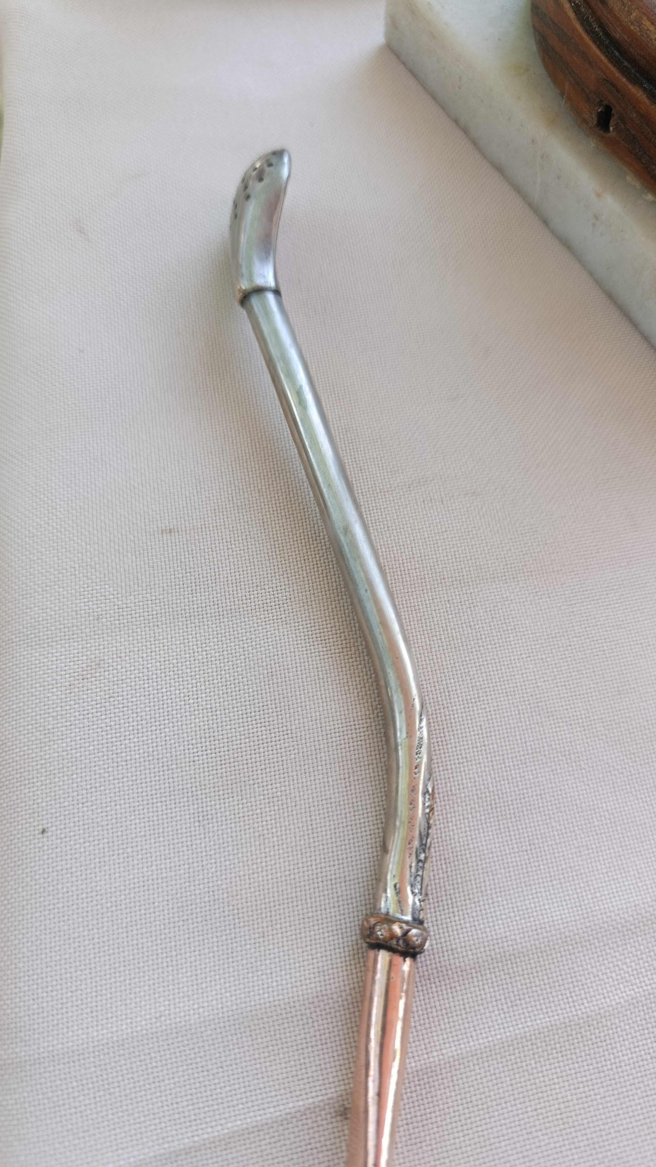 Bombilla plata y oro