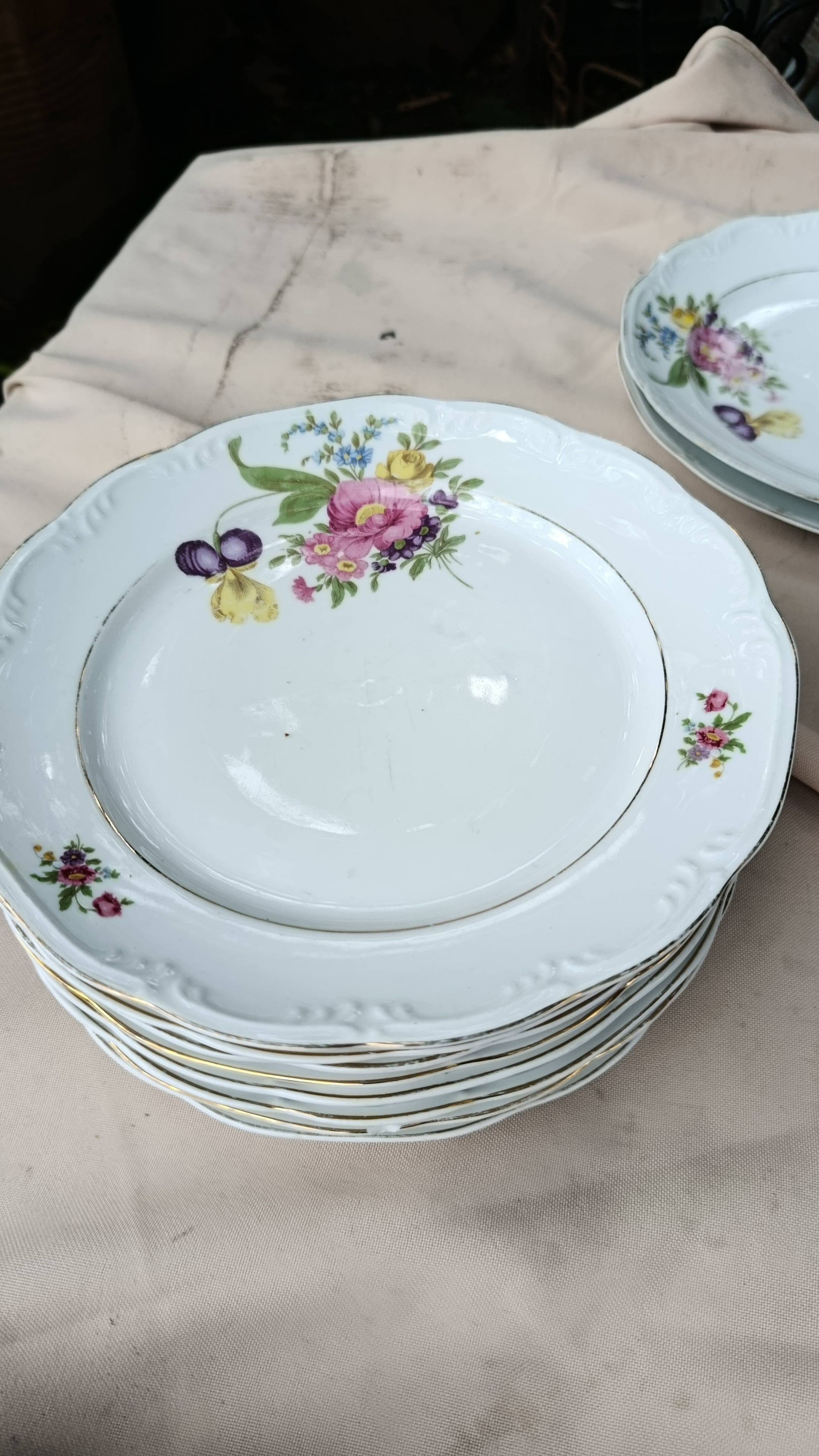 Platos llanos y  hondos